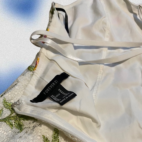 White Lace Dress - Picture 3 of 3